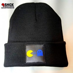 Beanie Pacman black/blue Sbam, patch nera stampata fantasmino blu e logo dietro sbam clothing.