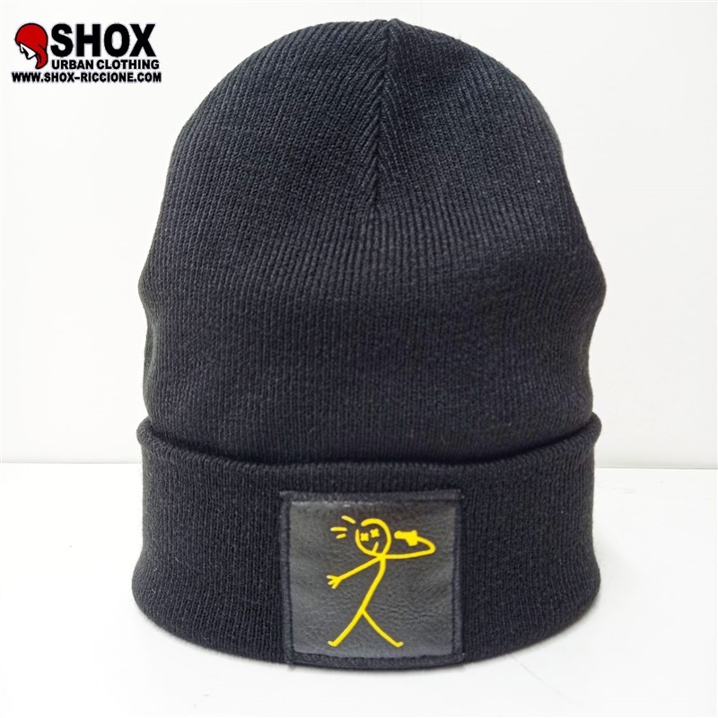 Beanie Shot Black/yellow Sbam, patch nera ecopelle stampata + dietro etichetta sbam clothing, lavaggio 30°